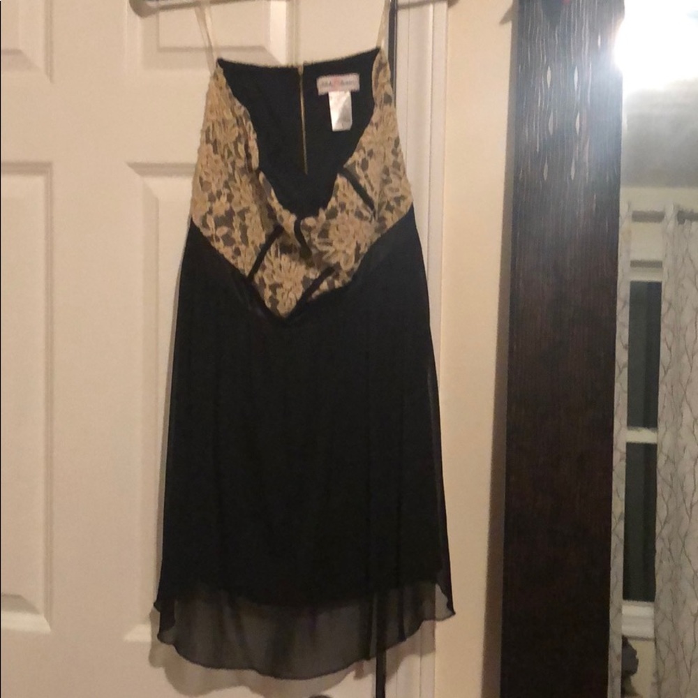 Strapless mini dress beige and black